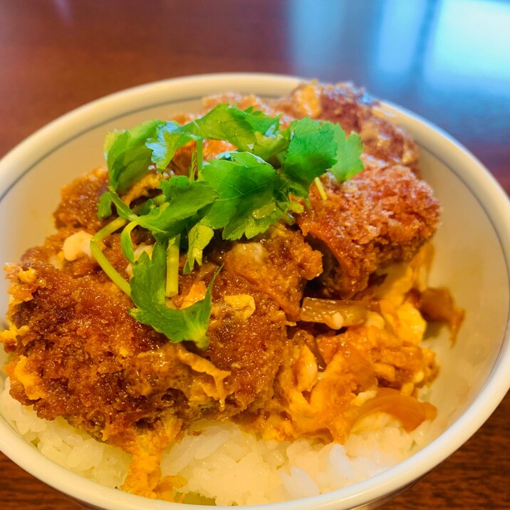 残り物でアレンジ！メンチカツ丼